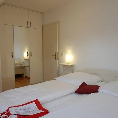 Malerhaus-wohnung 3-galow *